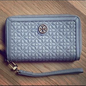 Tory Burch Bryant Gray Wristlet Phone Wallet